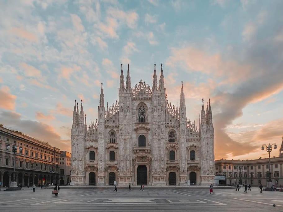 10' From Malpensa Casa Moderna, Netflix & Wi-Fi Apartment Casorate Sempione ภายนอก รูปภาพ