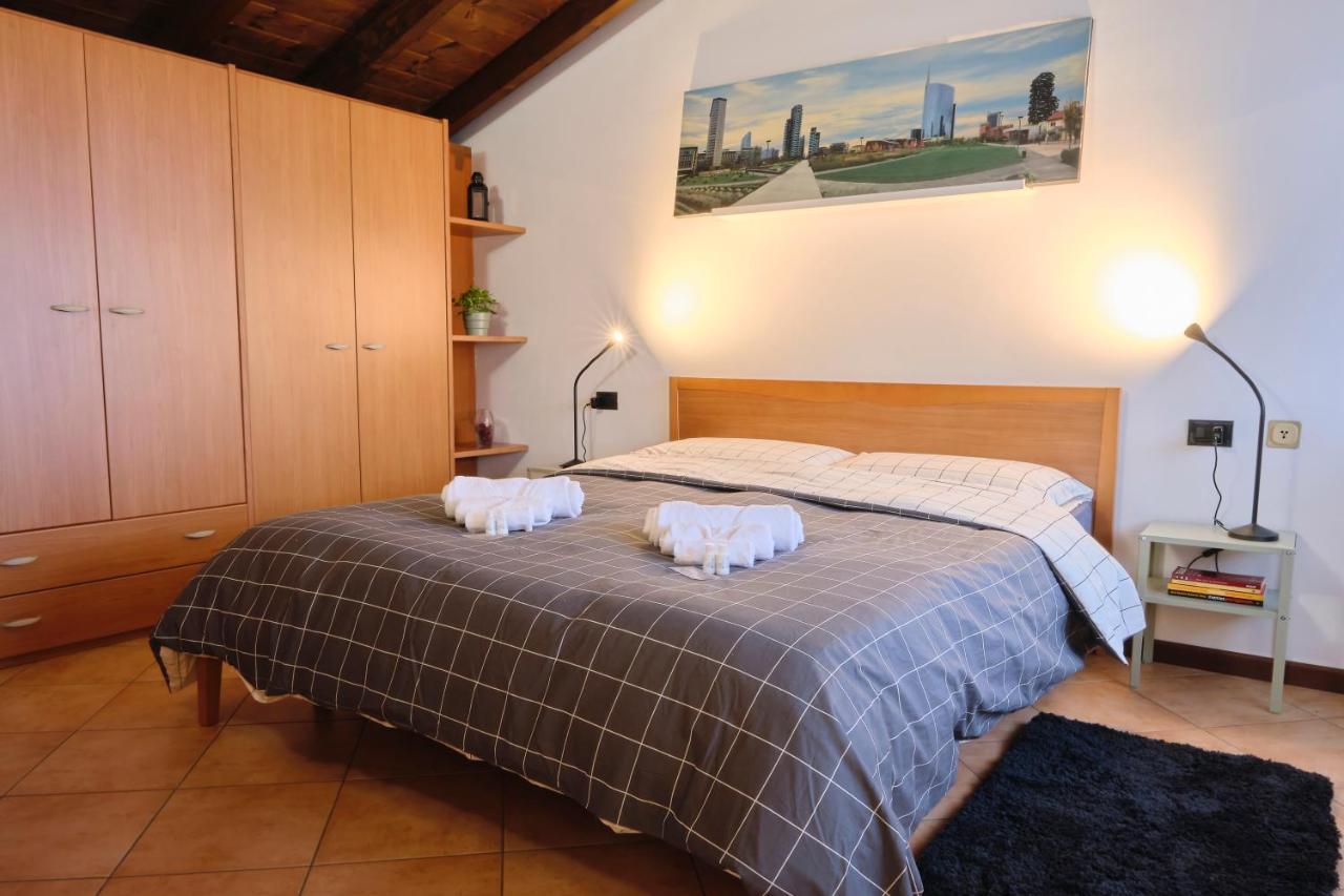 10' From Malpensa Casa Moderna, Netflix & Wi-Fi Apartment Casorate Sempione ภายนอก รูปภาพ
