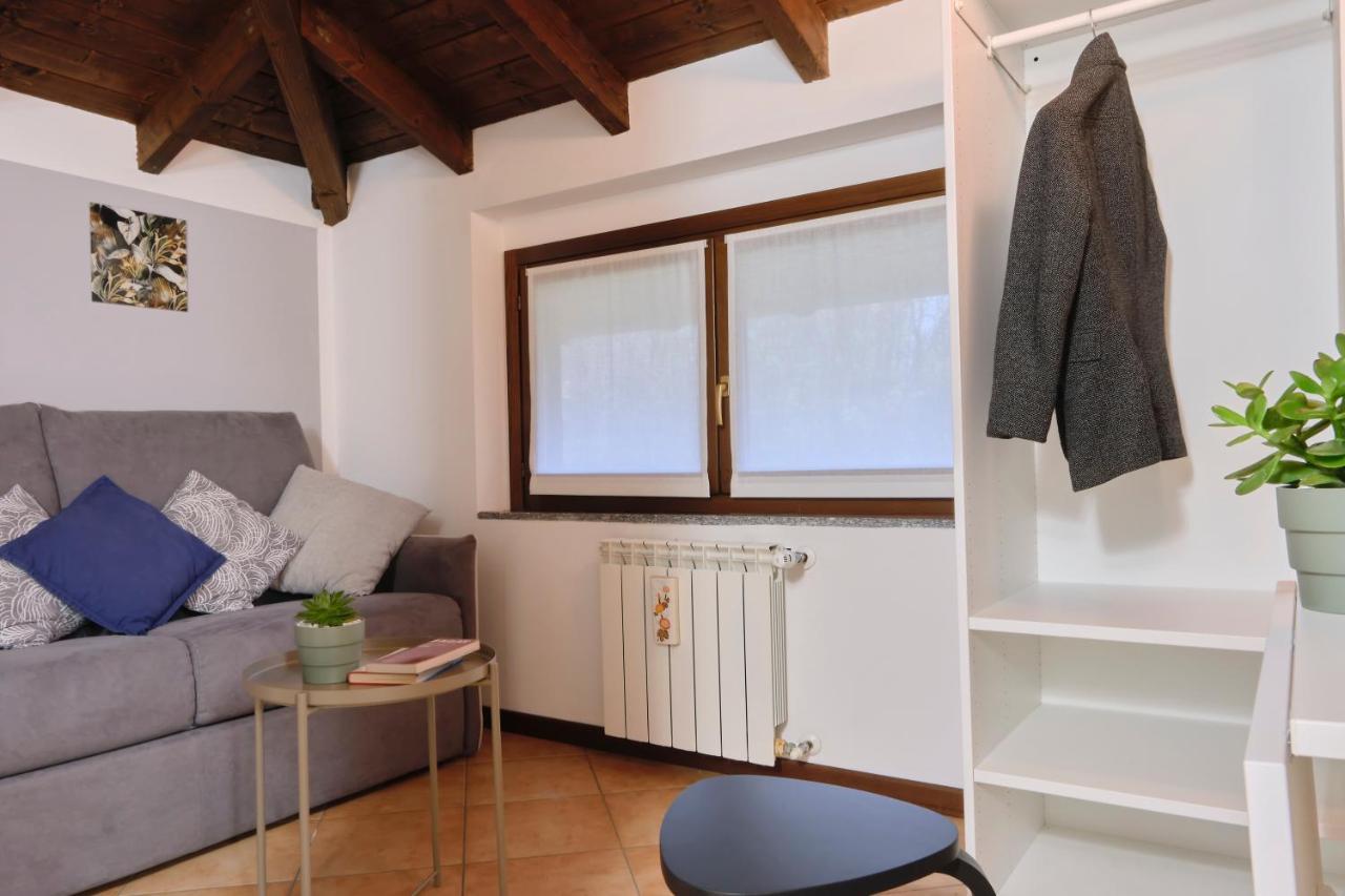 10' From Malpensa Casa Moderna, Netflix & Wi-Fi Apartment Casorate Sempione ภายนอก รูปภาพ