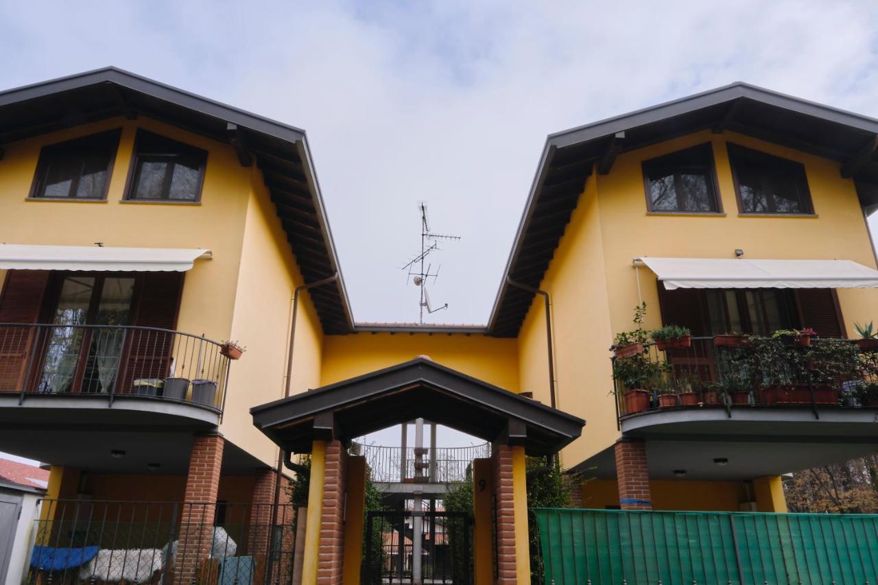 10' From Malpensa Casa Moderna, Netflix & Wi-Fi Apartment Casorate Sempione ภายนอก รูปภาพ